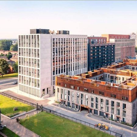 Luxury New Built Split-Level Flat With Rooftop Gardens Access مانشستر المظهر الخارجي الصورة